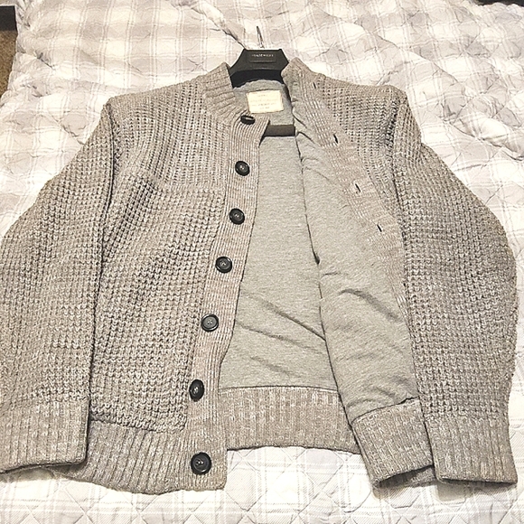 Weatherproof Other - Gray Crewneck Sweater with Ribbed Knit Pattern and High Collar